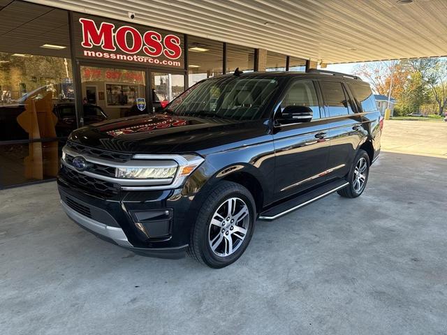 2022 ford expedition xlt