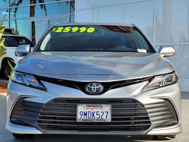 2024 toyota camry le