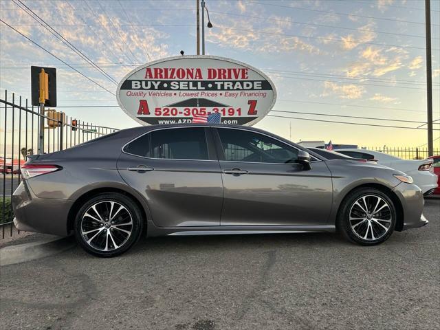 2018 toyota camry se