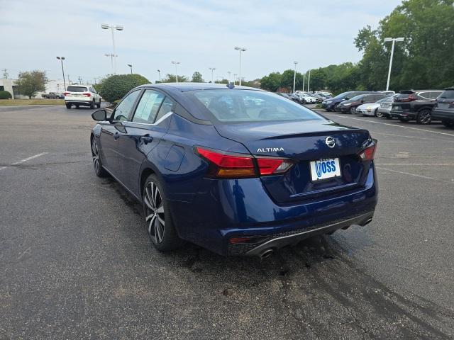 2021 nissan altima sr fwd