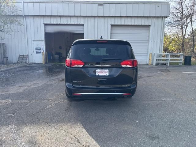 2020 chrysler pacifica touring