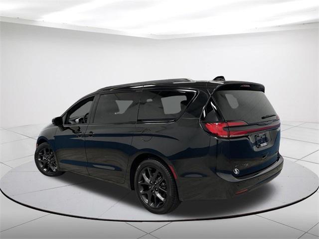 2023 chrysler pacifica limited