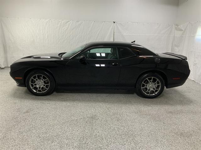 2017 dodge challenger gt