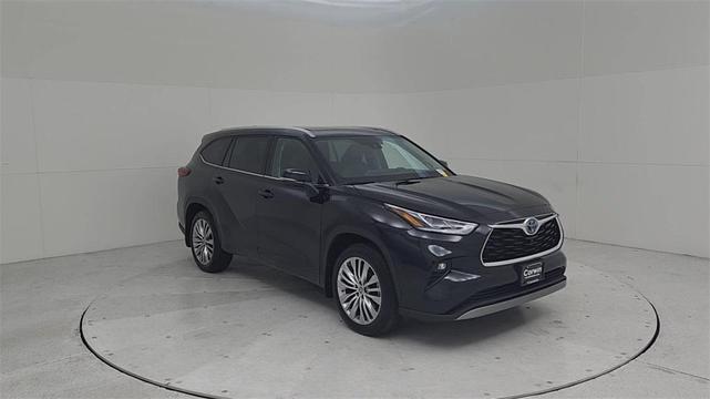 2023 toyota highlander hybrid platinum