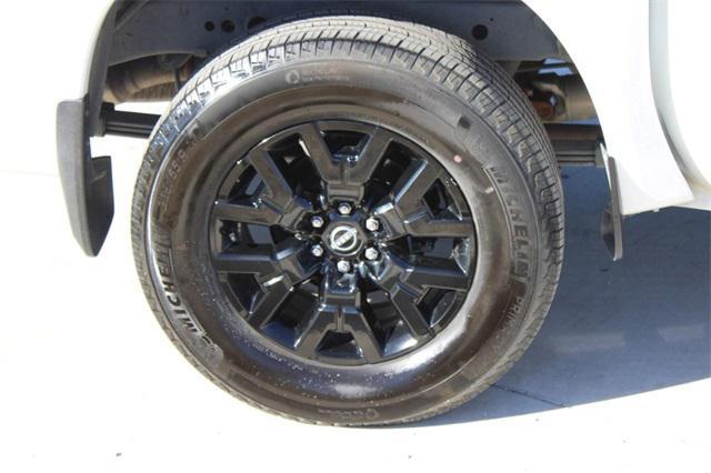 2023 nissan frontier sv
