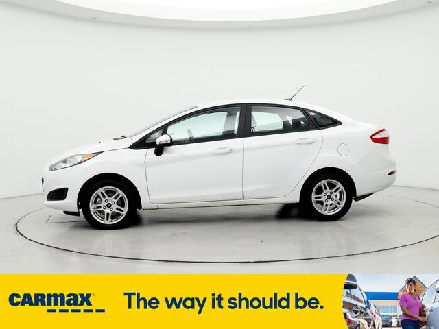2019 ford fiesta se