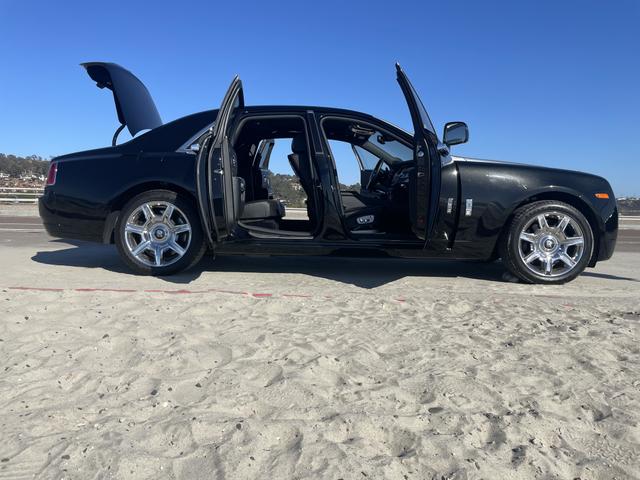 2011 rolls-royce ghost base