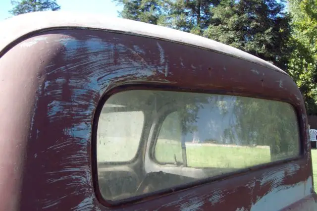 ford1/2 ton pick up truck clean title on nop not running has v8 and trans