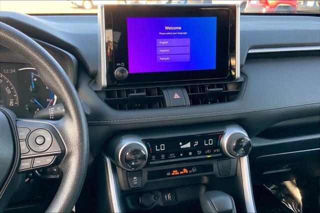 2024 toyota rav4 hybrid le