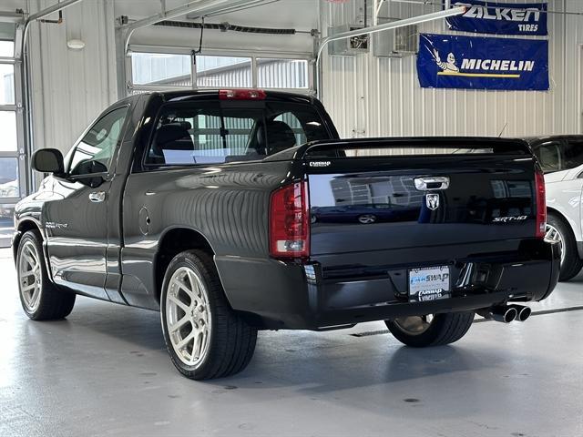 2005 dodge ram 1500 srt-10