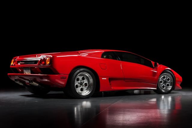 "attention collectors" - first year, 6k mile showroom condition
