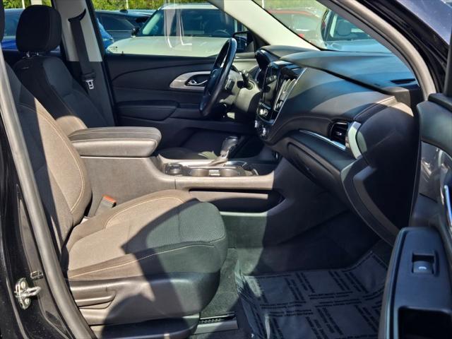 2019 chevrolet traverse lt cloth