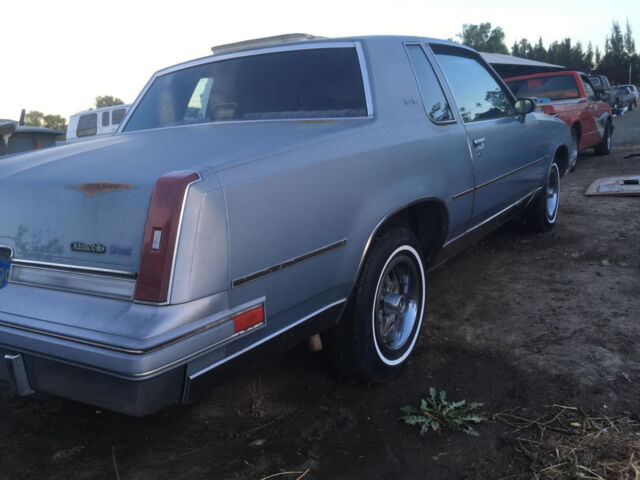 1984 cutlass supreme - buckets rallys no fees diesel - smog exempt in california