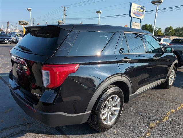 2021 ford explorer base