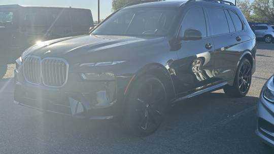 2023 BMW X7