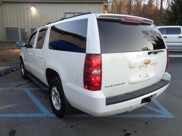 2013 chevrolet suburban 1500 ls