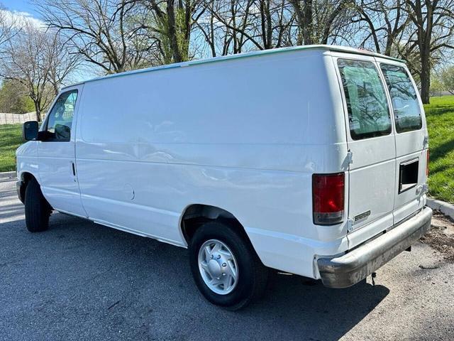 2011 ford e150 cargo