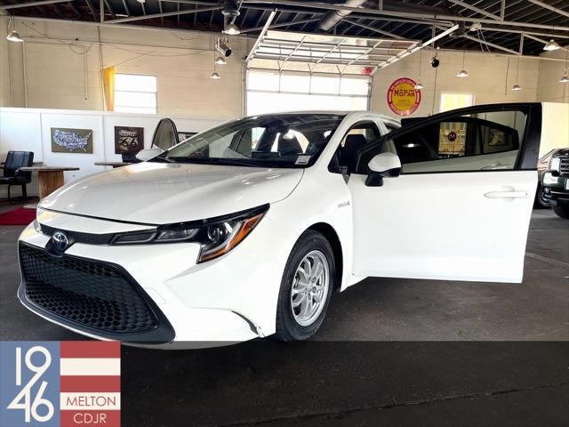 2021 toyota corolla hybrid le