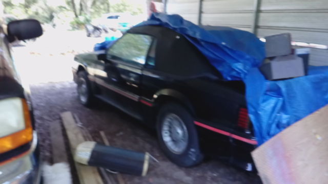 two mustang convertibles one with title and one for parts 1988,1993 both 2,500