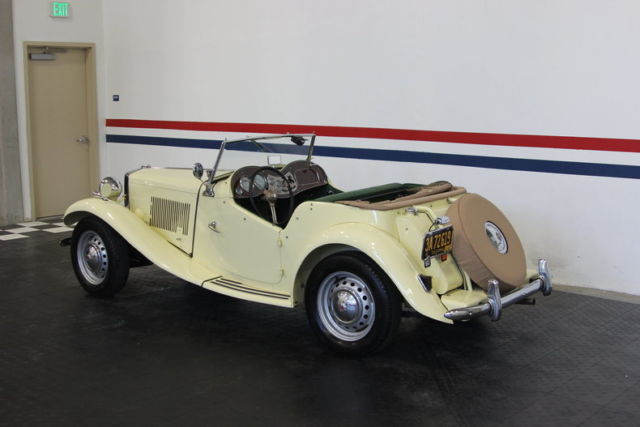 1952 mg td - low miles on complete restoration, runs and drives great!