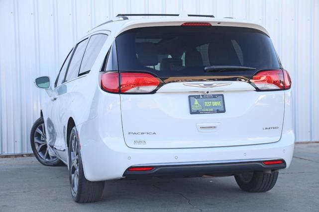 2017 chrysler pacifica limited