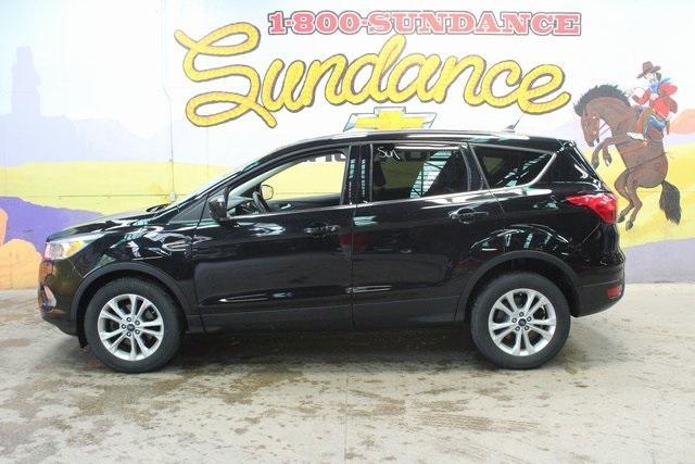 2019 ford escape se