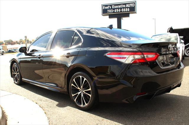 2019 toyota camry se