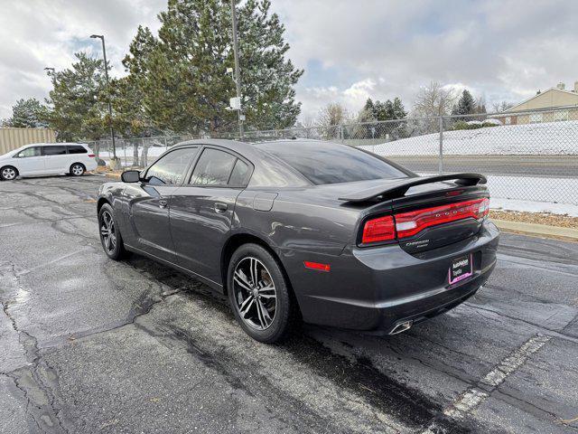 2014 dodge charger sxt