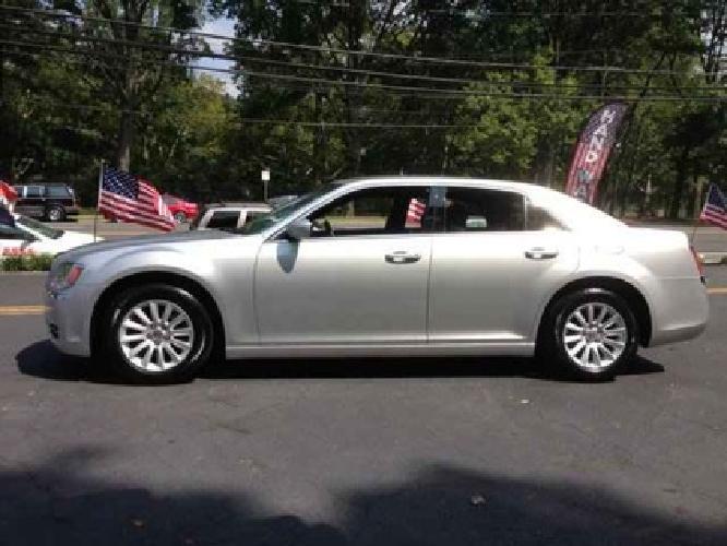 2012 chrysler 300 in great neck, ny