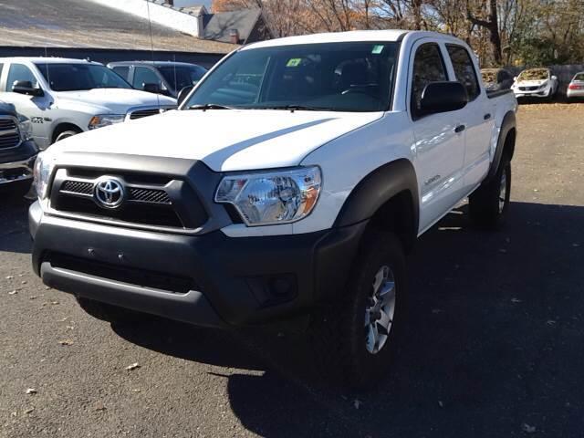 2012 toyota tacoma v6 4x4 v6 4dr double cab 5.0 ft sb 5a for sale in bennington, vermont