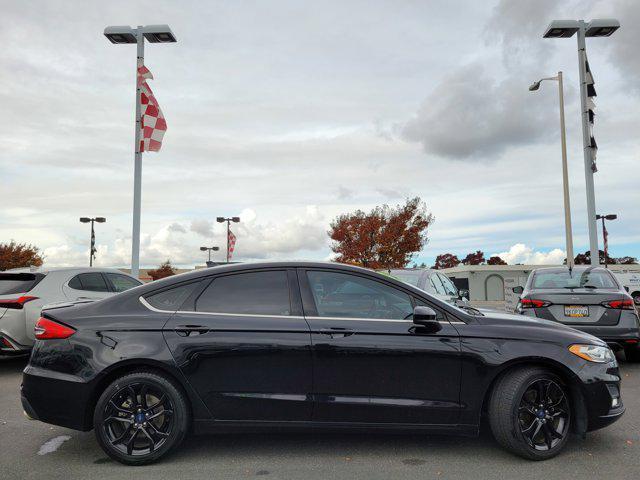 2020 ford fusion se