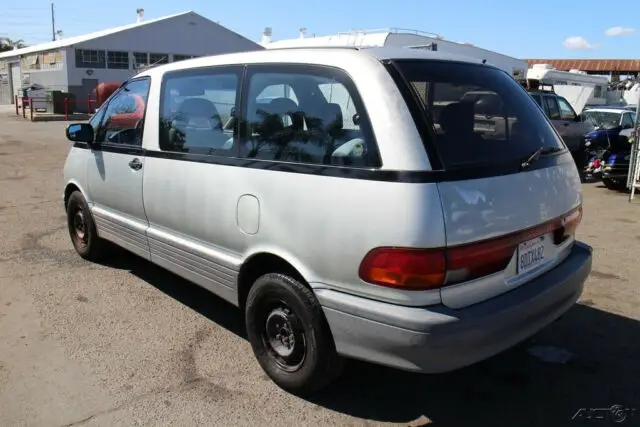1993 toyota previa automatic 4 cylinders no reserve