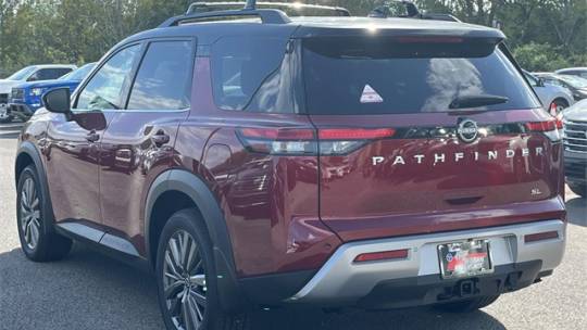 2024 Nissan Pathfinder sl