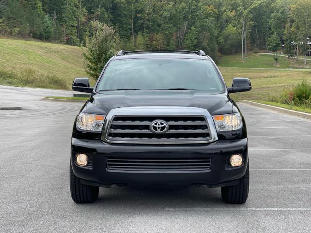 2013 toyota sequoia sr5
