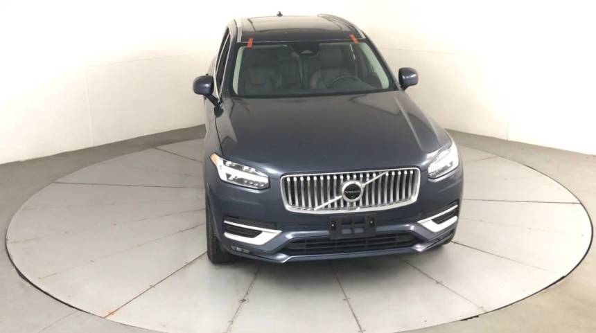 2023 volvo xc90 b5 plus bright theme