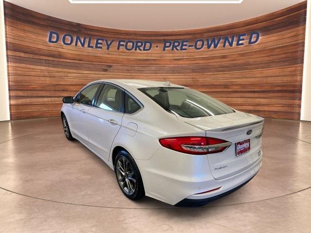 2020 ford fusion hybrid titanium