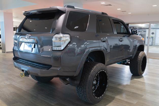 2021 toyota 4runner sr5