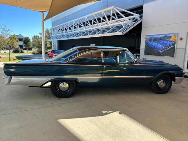 1961 ford galaxie base