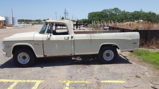 1971 dodge d200 d100 sweptline pickup