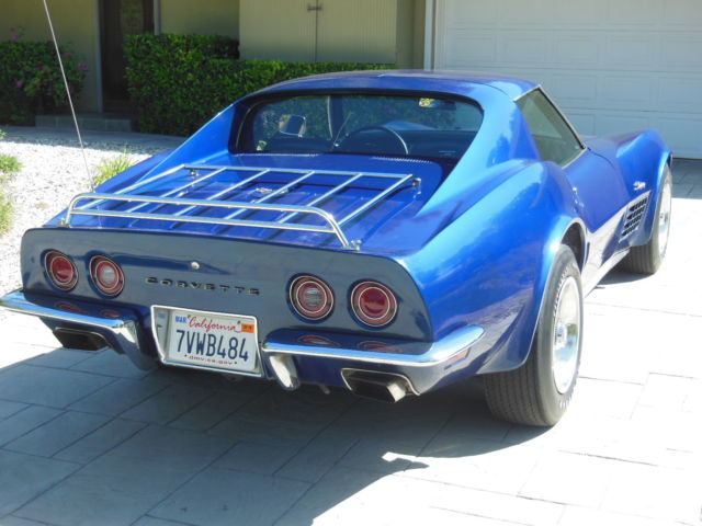 1972 corvette stingray coupe with 4 speed, factory air conditioning& leather
