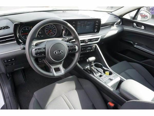 2021 kia k5 in los angeles, california