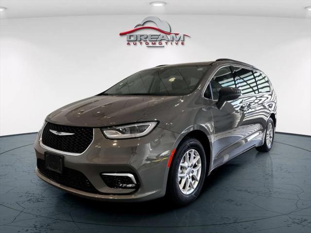 2022 chrysler pacifica touring l