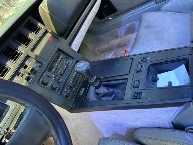 1984 chevrolet corvette hatchback grey rwd manual