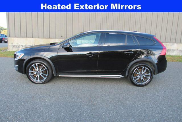 2017 volvo v60 cross country t5