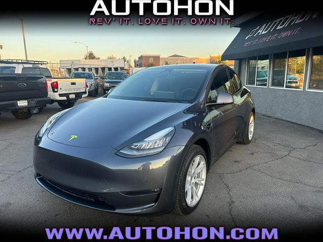 2021 tesla model y standard range rear-wheel drive