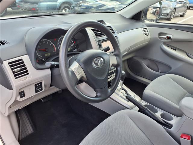2013 toyota corolla le
