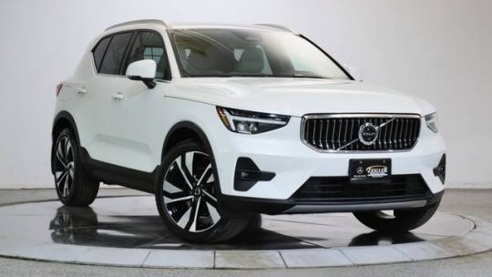 2023 Volvo XC40