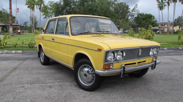 1983 lada 2103