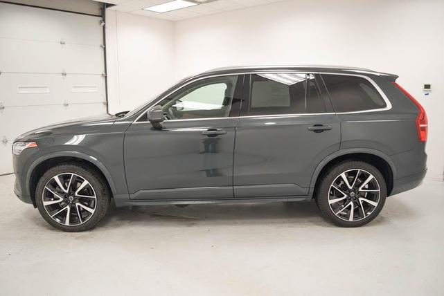 2022 volvo xc90 t6 momentum 7 passenger