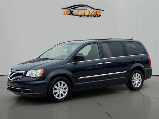 2014 chrysler town & country touring
